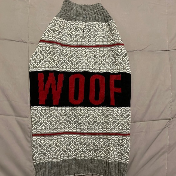 Vibrant Other - Vibrant Life Woof gray and red sweater with leash opening size medium